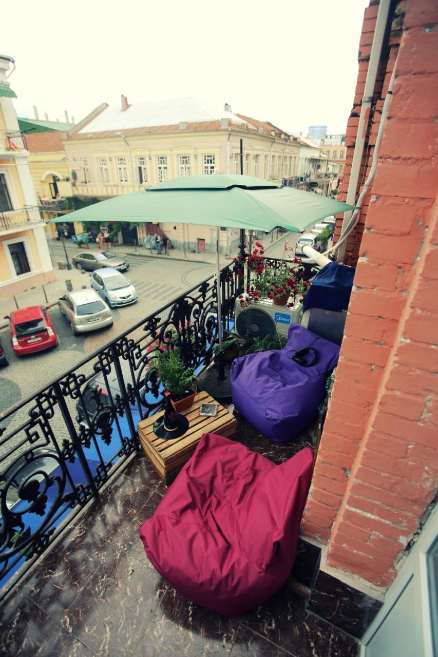 Lilus Hostel Batumi Exterior photo